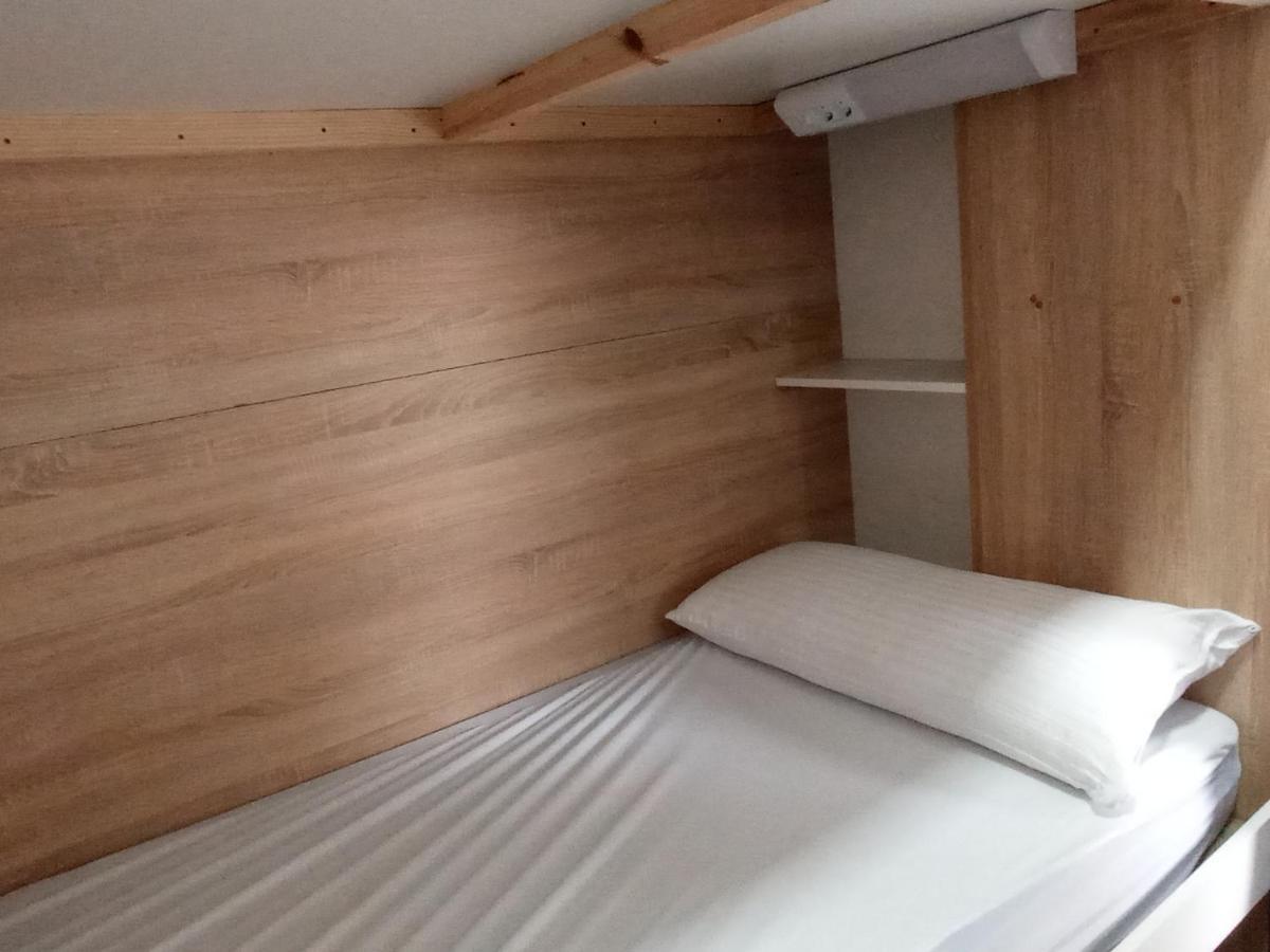 Albergue Alecer Caldas De Reis Dış mekan fotoğraf